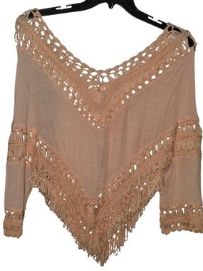 It Girl Peach Poncho Style Blouse Size Small NWT